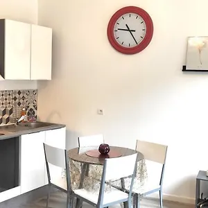 au-bord-du-lot-cahors-location-appartement.midi-pyreneeshotels.com/