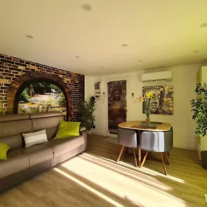  Appartement Splendid Studio With Ac And Terrace - Dodo Et Tartine