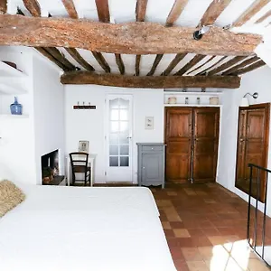  Hébergement de vacances Village House With Ac & Sunny Roof Terrace