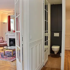 116480 - 4 Personnes Passy Paris